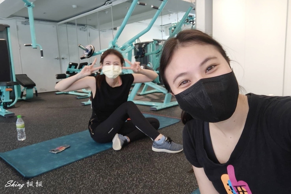 妮飛健身空間信義店Nifei Fitness-專業教練肌力指導，課程豐富多元，輕鬆養成規律運動好習慣! @博士生瘋狂日記