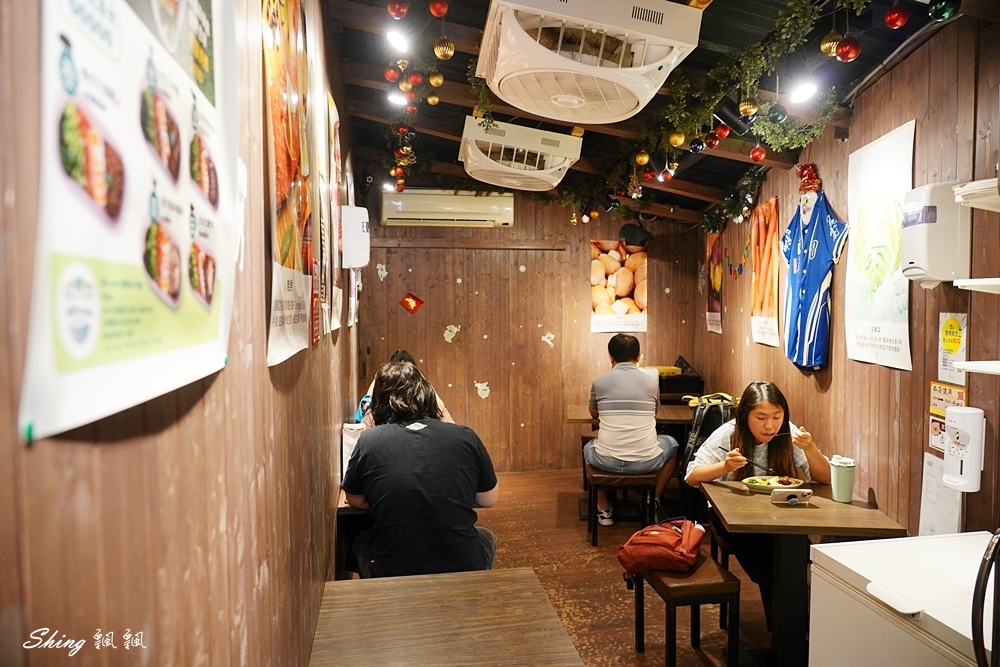 低GI.com精緻低卡餐盒板橋店-高貴不貴精緻百元便當，板橋便當外帶推薦!! @博士生瘋狂日記