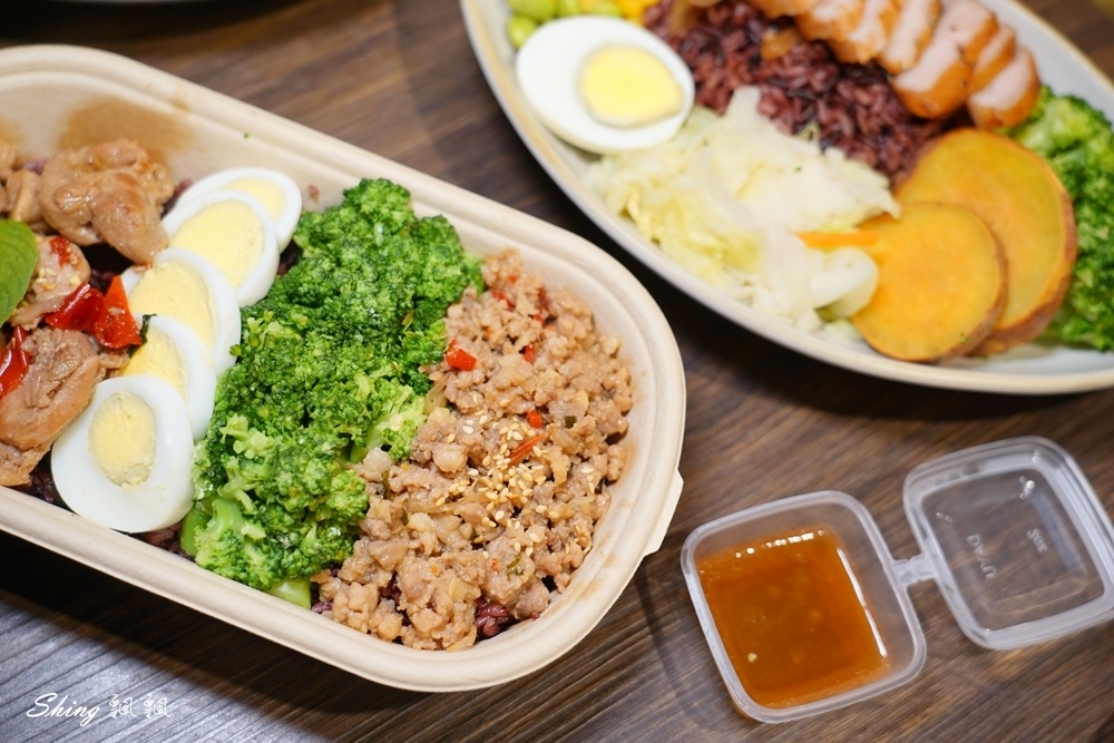 低GI.com精緻低卡餐盒板橋店-高貴不貴精緻百元便當，板橋便當外帶推薦!! @博士生瘋狂日記