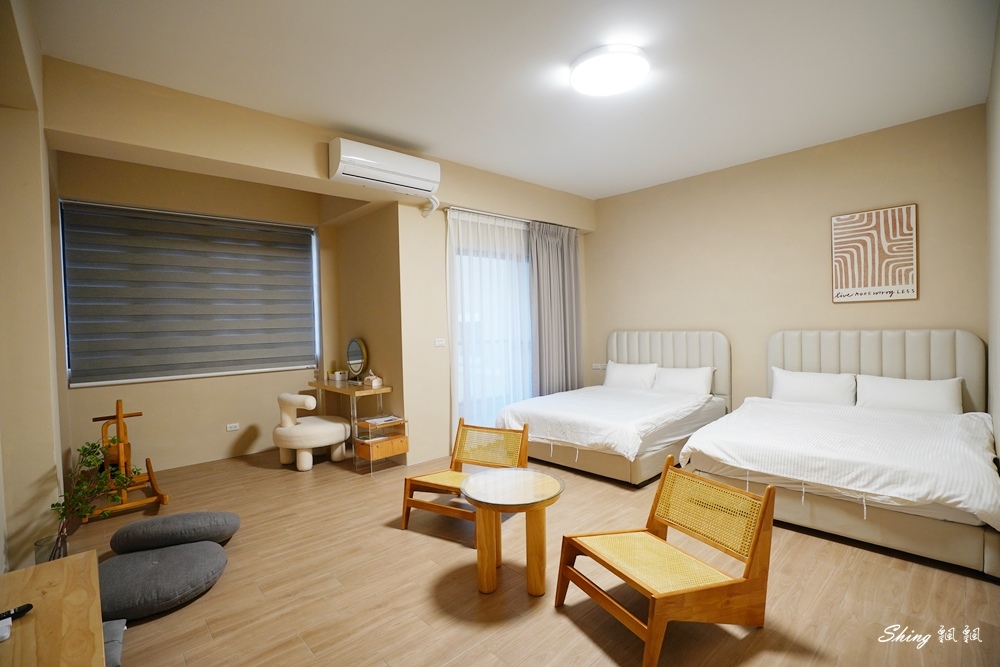 澎湖淳夏文旅-澎湖20人包棟民宿推薦，奶茶色系清新舒適，還有超大客廳KTV+電動麻將桌 @博士生瘋狂日記