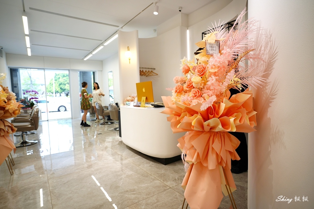 台中豐原髮廊推薦BAKER HAIR SALON-讓細軟髮女子也有空氣感的浪漫大捲的一天 @博士生瘋狂日記